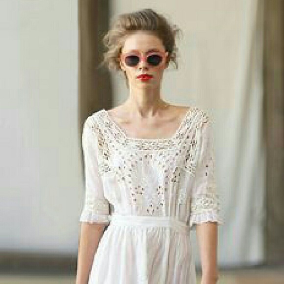 Biggest news a truly beautiful dress! - Picture 4 of 4