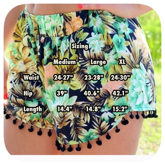 🦋SALE🦋 Pom Pom Shorts - Picture 2 of 4