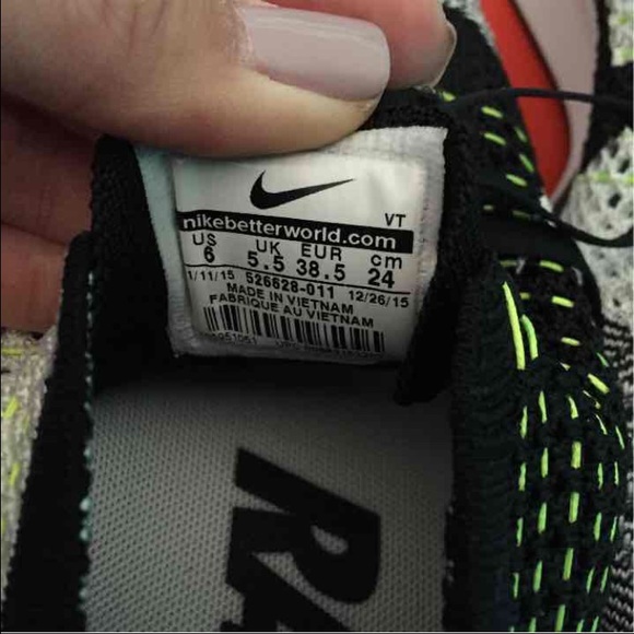 *SOLD*Nike Flyknit Racers - Picture 3 of 3