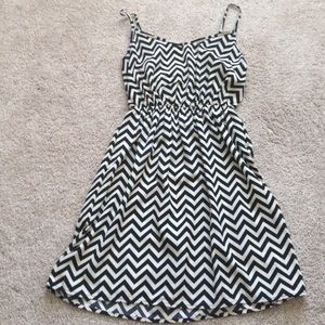 FINAL SALE- Black & Cream Chevron Dress