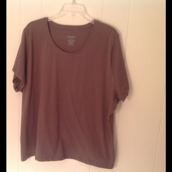Tee shirt
