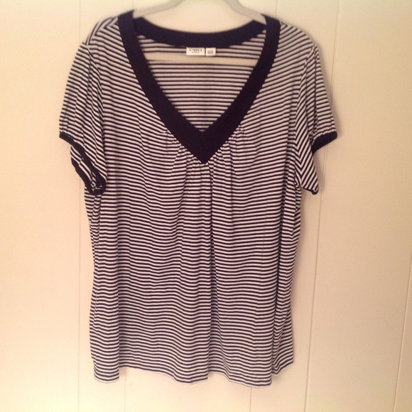 Tee shirt