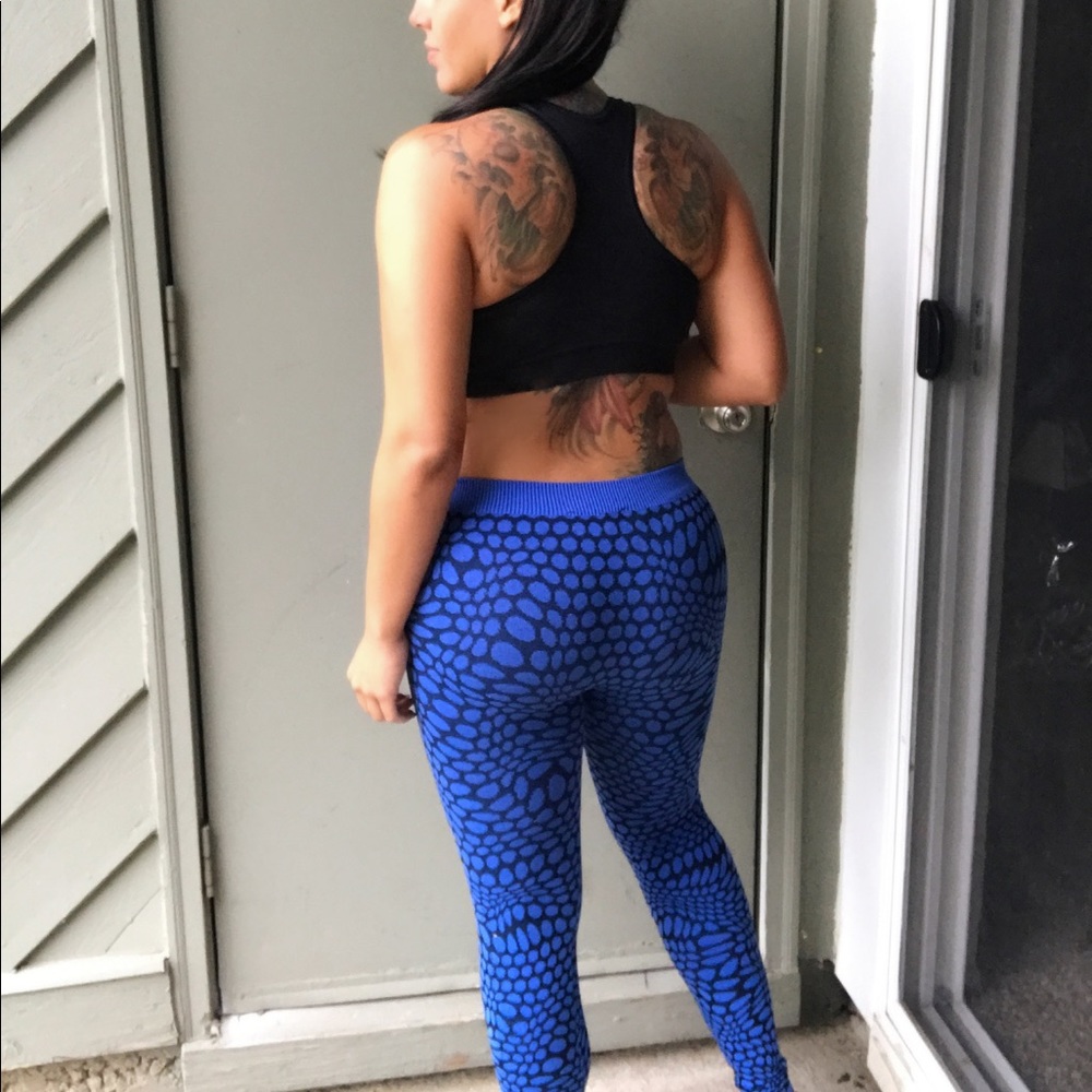 Blue & Black Pebble Leggings One size Fits Most - Picture 3 of 8