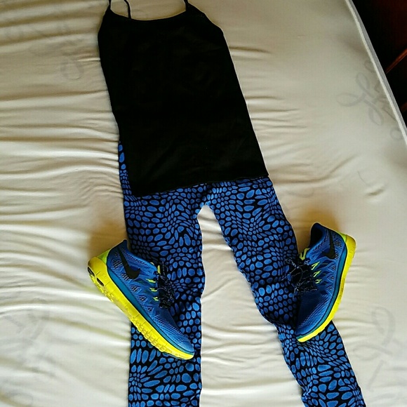 Blue & Black Pebble Leggings One size Fits Most - Picture 5 of 8