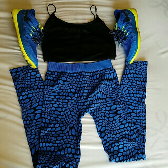 Blue & Black Pebble Leggings One size Fits Most - Picture 6 of 8