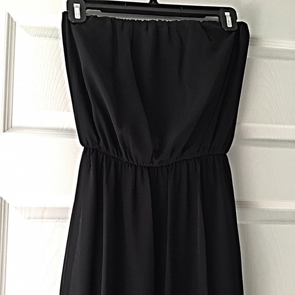 Black strapless maxi dress!π - Picture 2 of 3