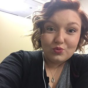 Meet your Posher, Shelbi