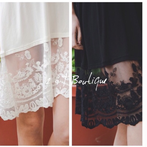 🎉SALE 🎉White T-back slip dress extender - Picture 3 of 3