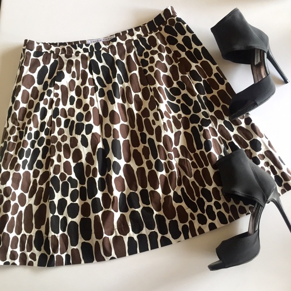 Trina Turk Dresses & Skirts - Trina Turk Kwey a-line pleated skirt