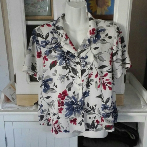 Floral blouse with a little silver bling