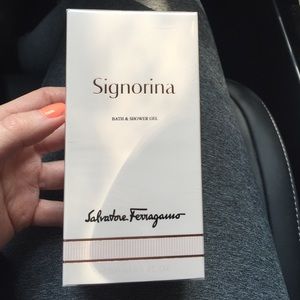 Signorina Salvator Ferragamo bath and shower gel