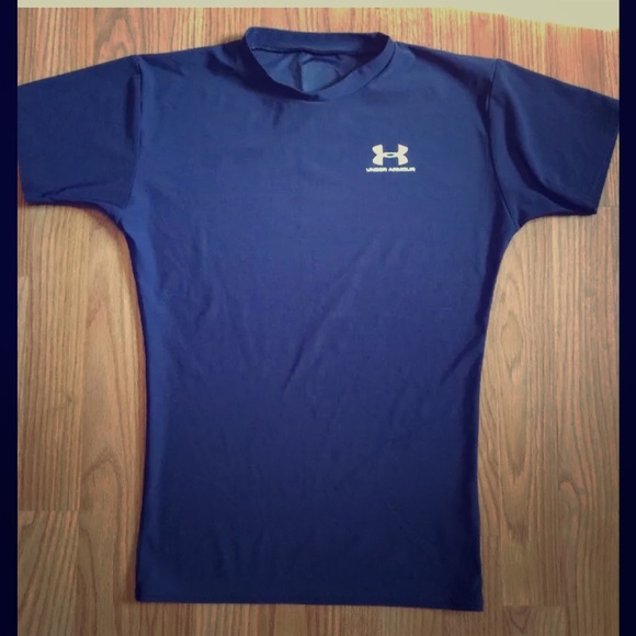 SOLD ⭐️ Under Armour Navy Base Layer