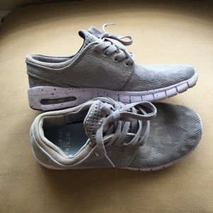 Stefan Janoski Nikes💞💞