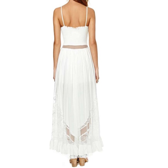 πHost Pick! Jarlo Wonderland Beach Wedding Dress! - Picture 2 of 4