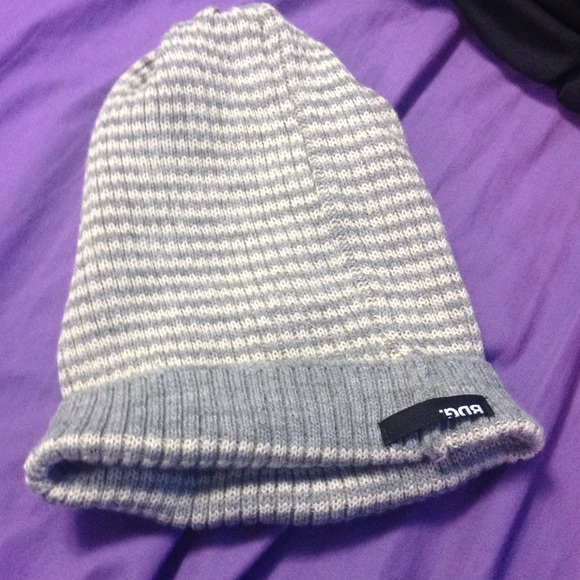 Light and dark grey knit beanie
