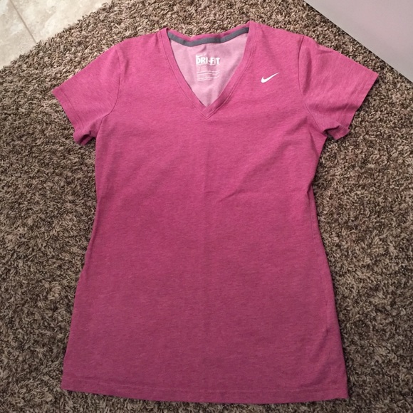 Nike Dri-fit V neck t-shirt