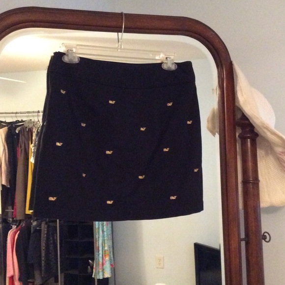 Navy Vineyard Vines skirt