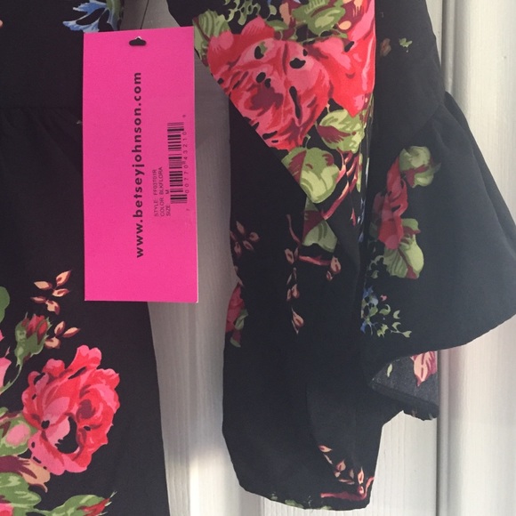 Betsey Johnson tie back top - Picture 2 of 3