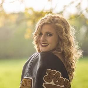 Meet your Posher, Avery