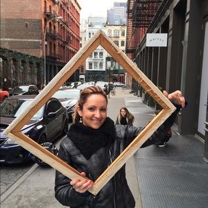 Meet your Posher, Vlada