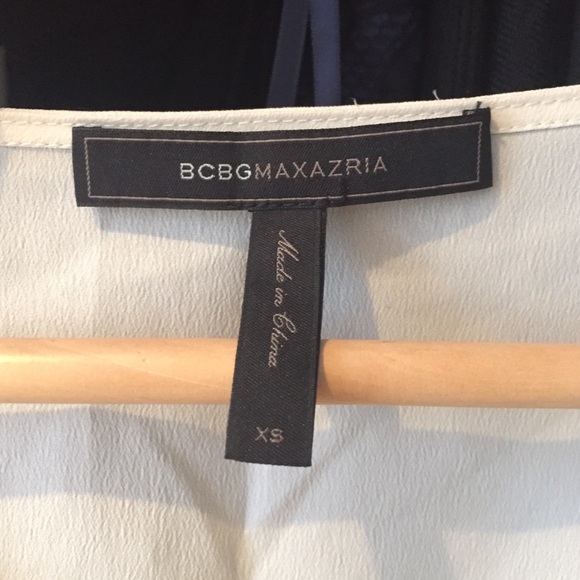 Blouse - Picture 2 of 3