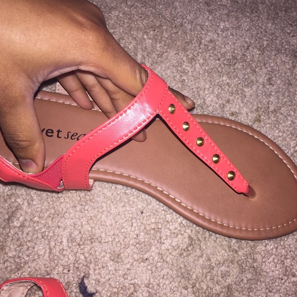 Sandals - Picture 2 of 2