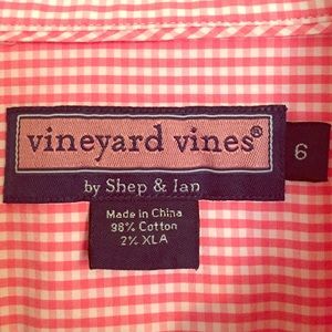 Vineyard Vines Size 6 Women's Button Down Shirt