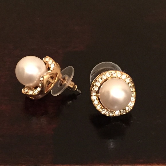 Large Gold Pearl CZ Wrapped Studs - Picture 2 of 3