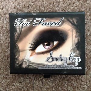 Too faced smokey eye pallet