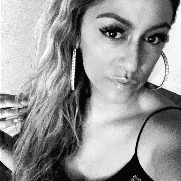 Meet your Posher, Nancy - Picture 2 of 4