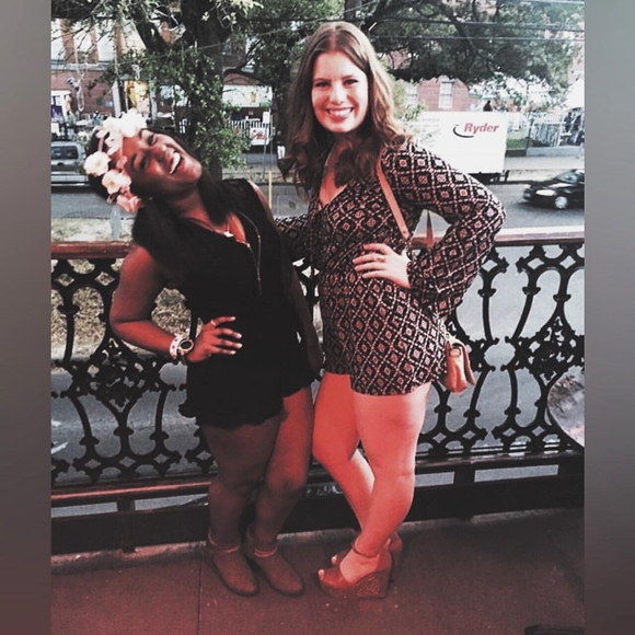 Meet your Posher, Devin