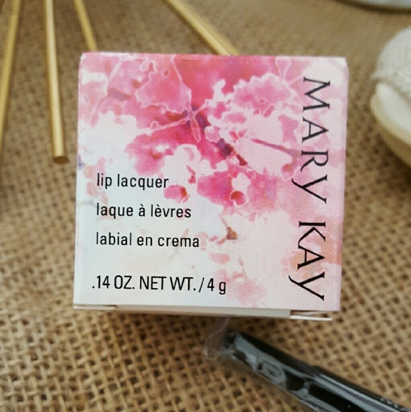 Lip Lacquer - Picture 2 of 2