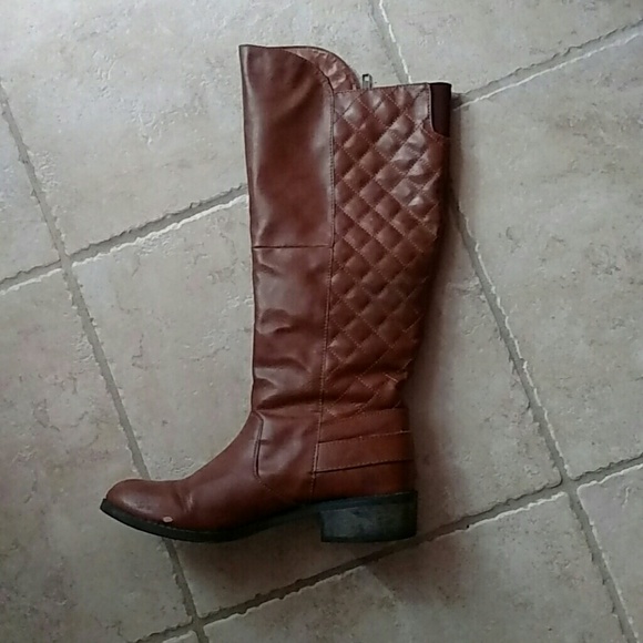Brown boots - Picture 2 of 4