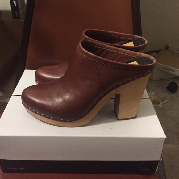 Dolce Vita Ackley Mule - Picture 3 of 4