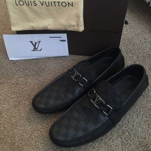 Men's size 11 1/2 Louis Vuitton moccasin loafers