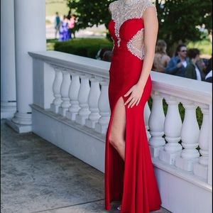 Prom Dress it is for sale don't read what it says