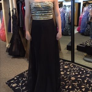 Black Prom Dress