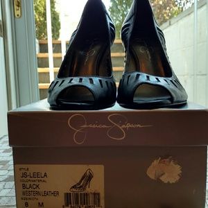 Jessica Simpson Black peep toe pumps