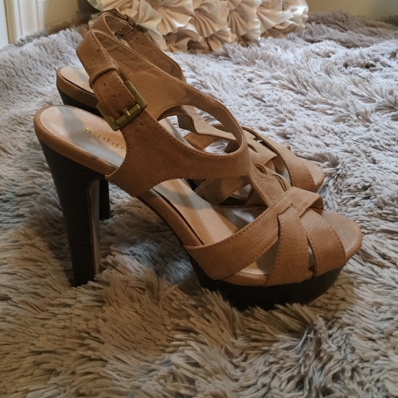 Madden Girl Heels - Picture 3 of 5