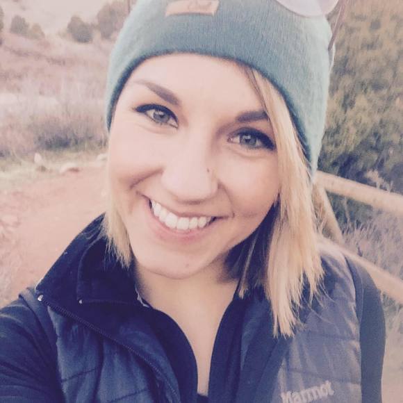 Meet your Posher, Danielle