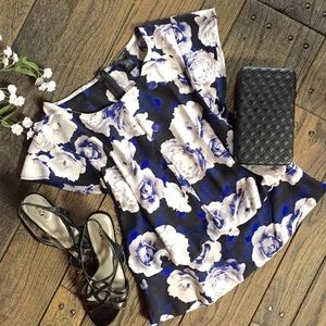 NWT Ann Taylor Floral Peplum Top 8P