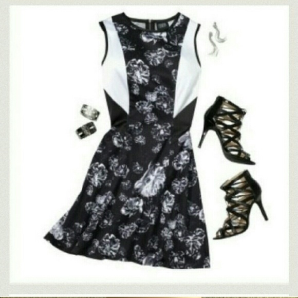 Prabal gurung  black  and  white  floral dress