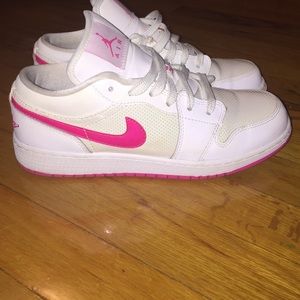 Nike shoes