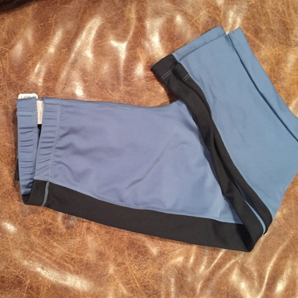 J Crew exercise capree pants - Picture 1 of 2