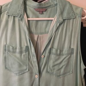 Rubbish brand sleeveless button up collared tank