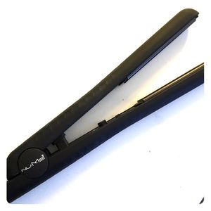 NUME Ceramic Hair Straightener