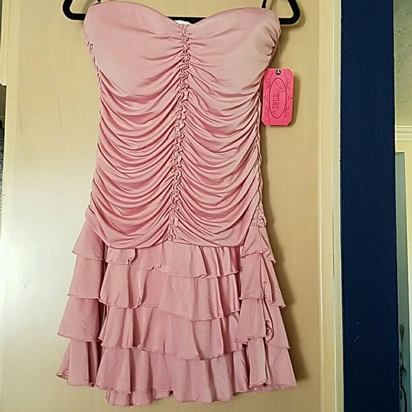 Strapless dress
