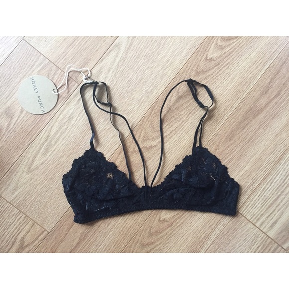 Last One • Strappy Black Lace Bralette - Picture 3 of 3