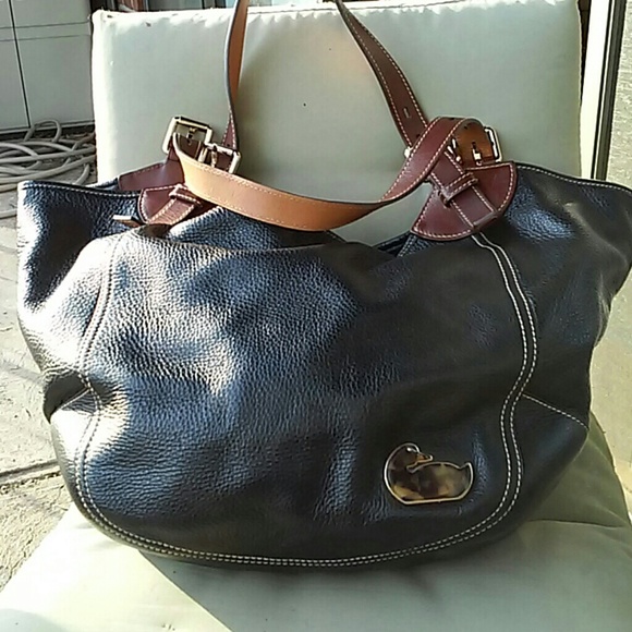 Dooney & Bourke Handbags - Downey & Bourke extra large genuine leather bag