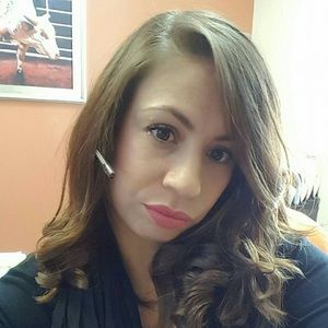 Meet your Posher, Veronica